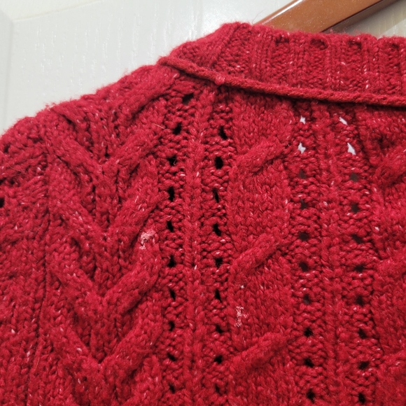 AE Cropped Button-Up Cardi Cable-Knit Red - Picture 9 of 10